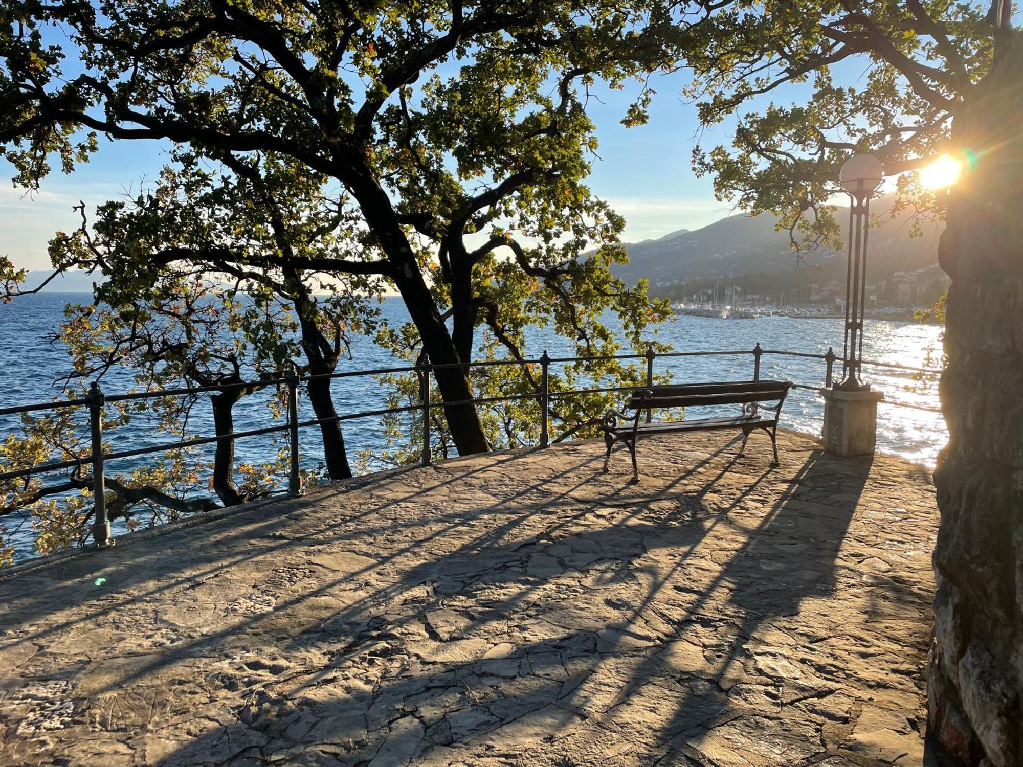 Artspace Location-Opatija-3 Bedroom House With Rooftop Garden By Beach Eksteriør billede